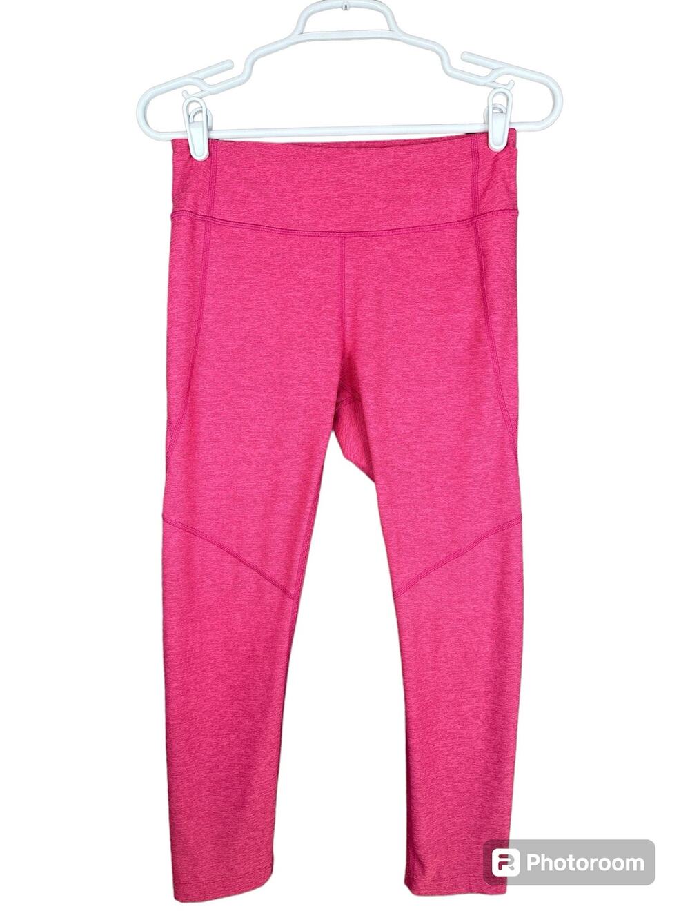 Outdoor Voices Hot Pink Barbie 3/4 Cropped Spandex Blend Leggings Size Medium